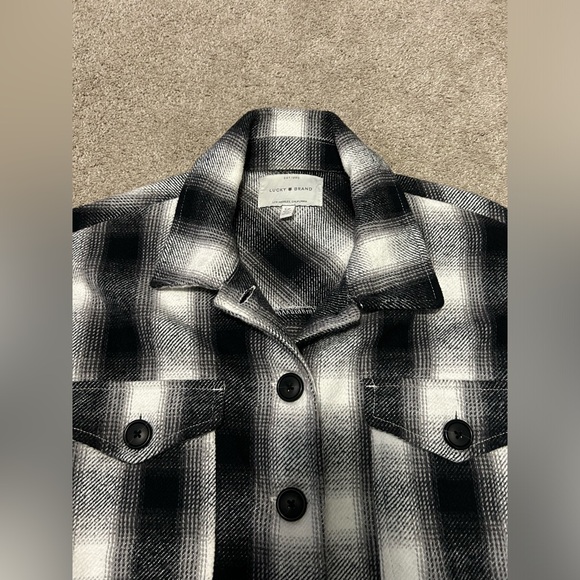 💝Lucky Brand Shacket Size: small - Picture 3 of 8